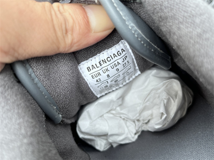 B 17FW Tripe-S High End Sneaker-662