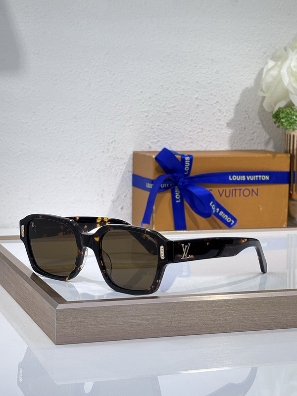 LV Sunglasses AAAA-6318