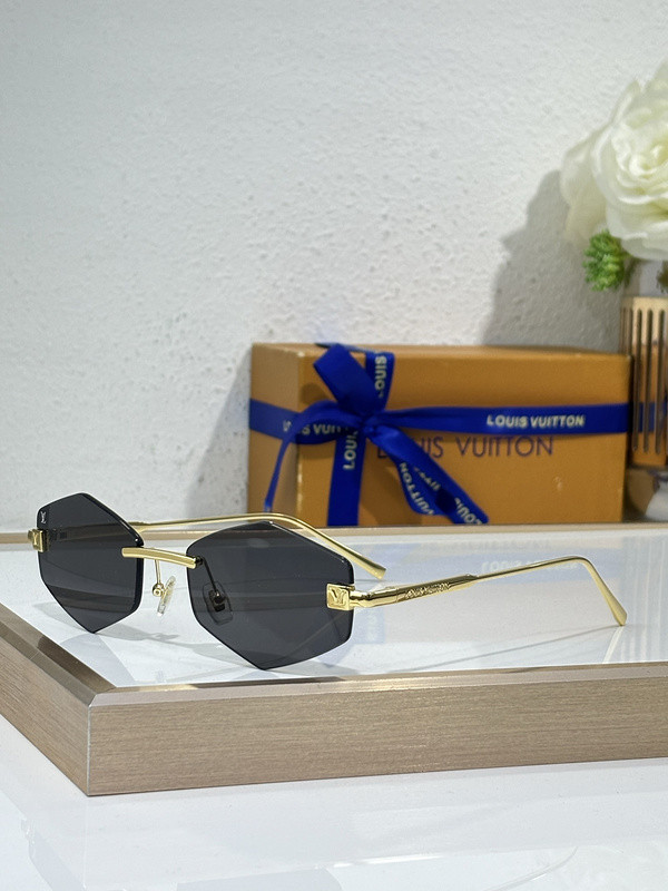 LV Sunglasses AAAA-6459