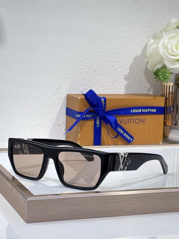 LV Sunglasses AAAA-6352