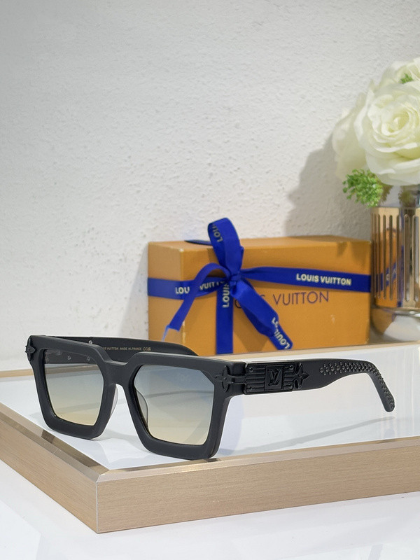 LV Sunglasses AAAA-6549