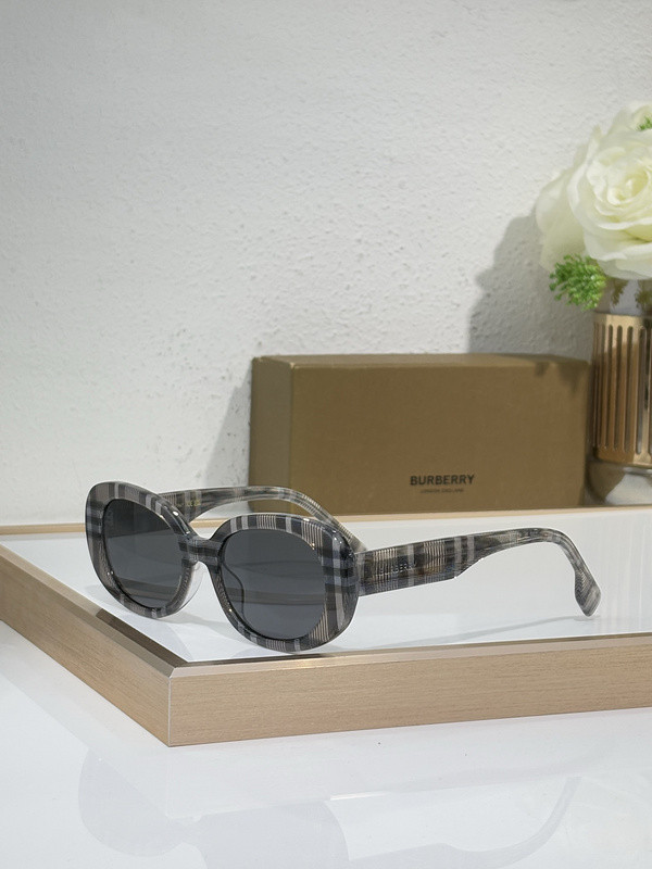 Burberry Sunglasses AAAA-3209