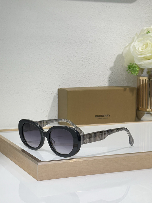 Burberry Sunglasses AAAA-3208
