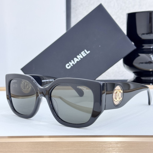 CHNL Sunglasses AAAA-5645