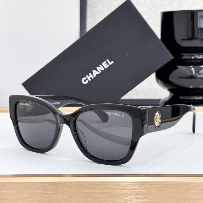 CHNL Sunglasses AAAA-5620