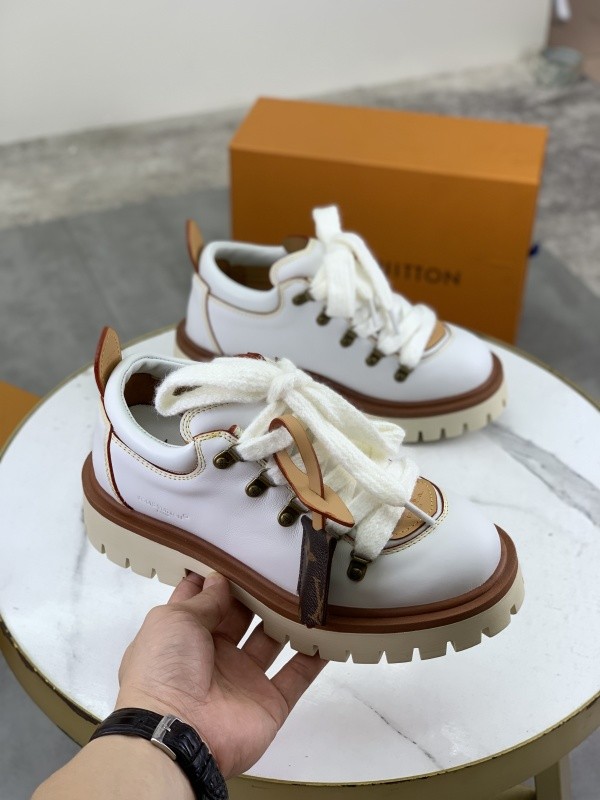LV Men shoes 1：1 quality-5122