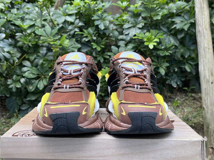 Pharrell Willams x AD Jellyfish-005