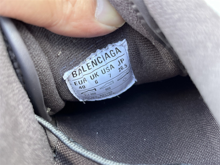 B 17FW Tripe-S High End Sneaker-665