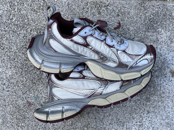 B 17FW Tripe-S High End Sneaker-666