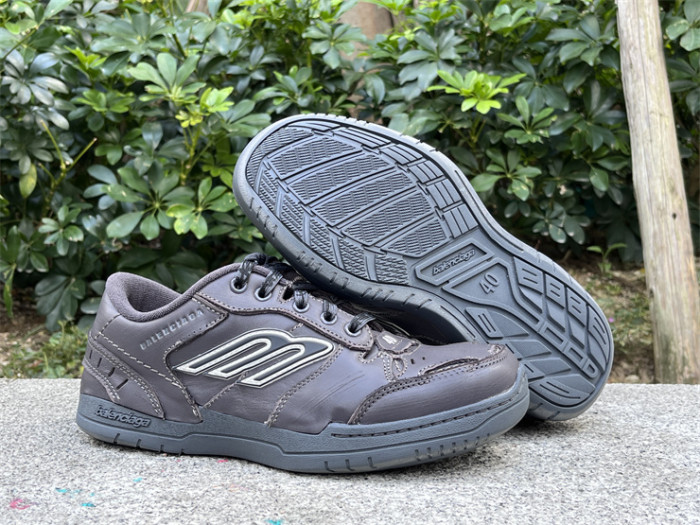 B 17FW Tripe-S High End Sneaker-665