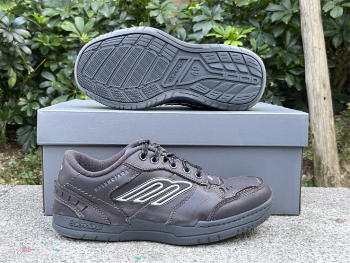 B 17FW Tripe-S High End Sneaker-665