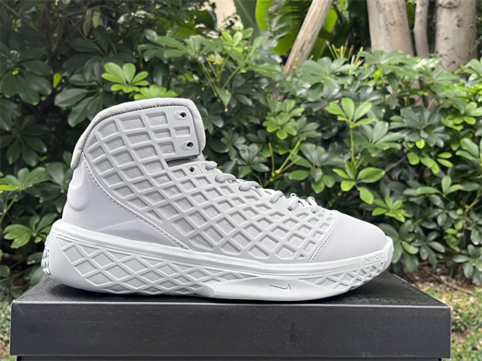 Nike Zoom Kobe 3 Black Mamba CollectionFade to Black