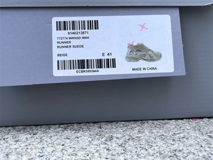 B 17FW Tripe-S High End Sneaker-668