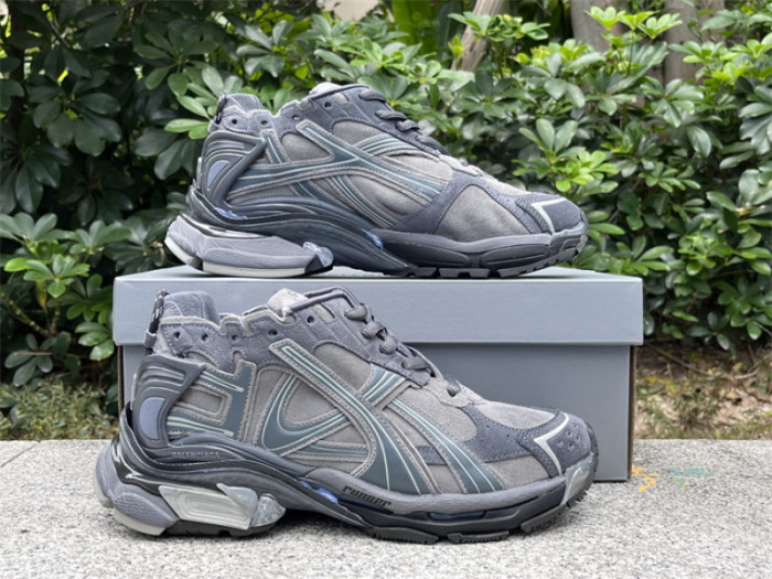 B 17FW Tripe-S High End Sneaker-667