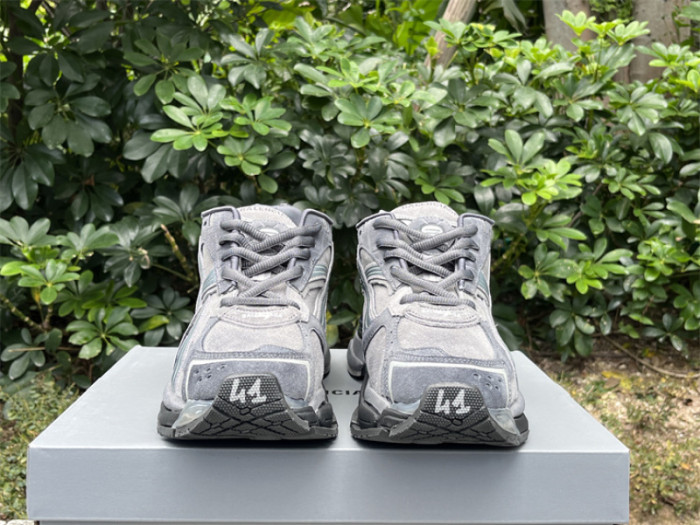 B 17FW Tripe-S High End Sneaker-667