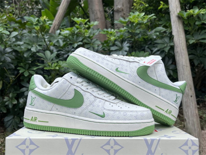 Authentic Nike Air Force-012