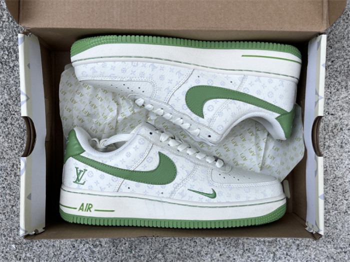 Authentic Nike Air Force-012
