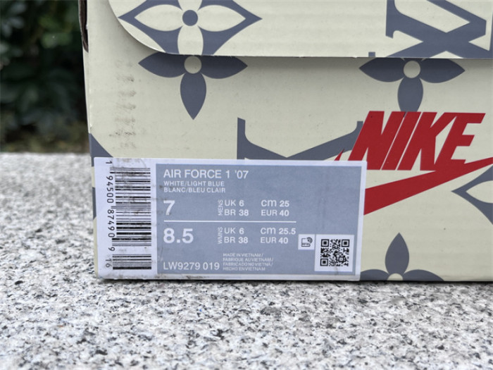 Authentic Nike Air Force-015