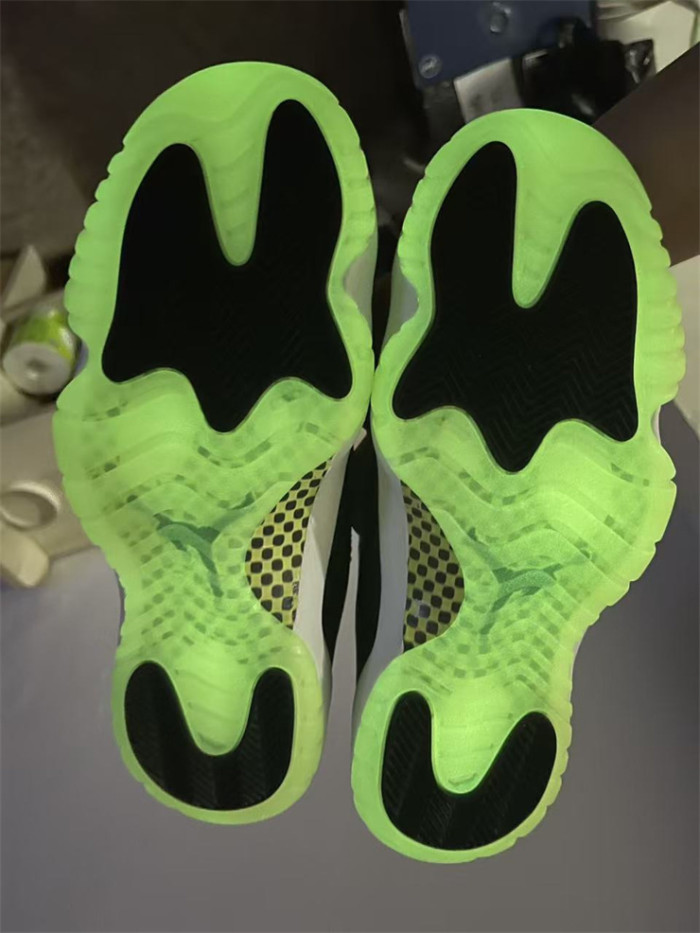 Authentic Air Jordan 11 “Sneaker School”