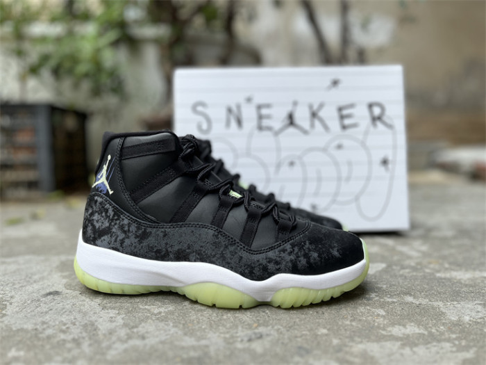 Authentic Air Jordan 11 “Sneaker School”