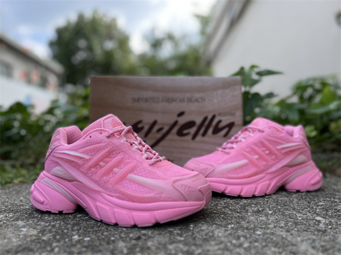 Pharrell Willams x AD Jellyfish-014