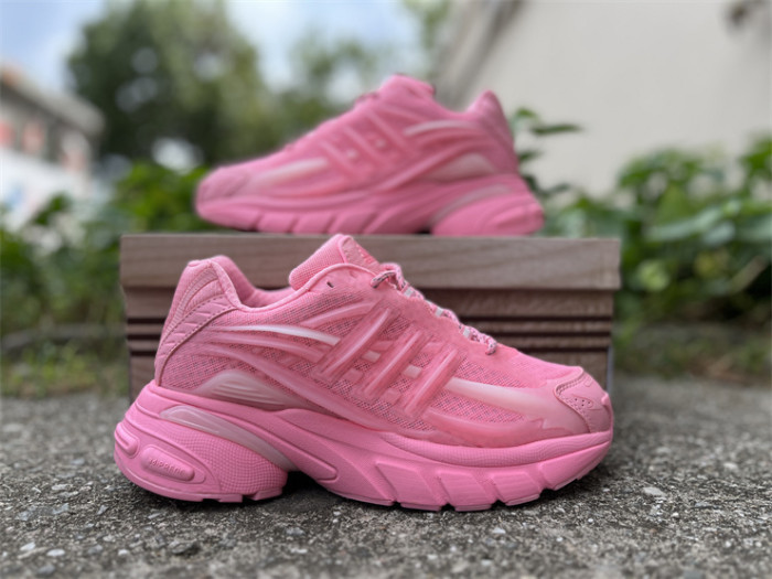 Pharrell Willams x AD Jellyfish-014