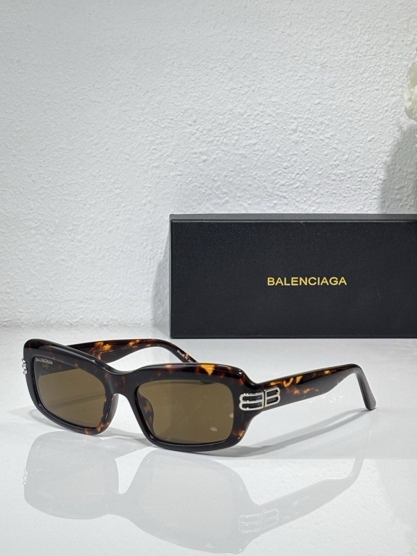B Sunglasses AAAA-1323
