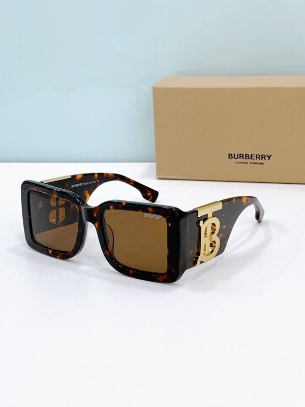 Burberry Sunglasses AAAA-3324