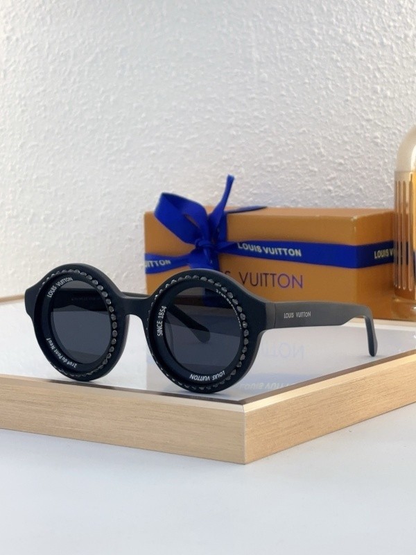 LV Sunglasses AAAA-6772