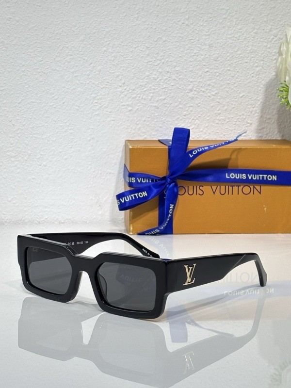 LV Sunglasses AAAA-6750