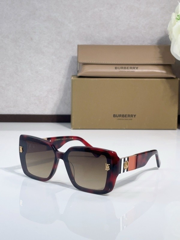Burberry Sunglasses AAAA-3337