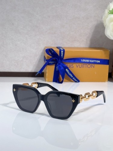 LV Sunglasses AAAA-6721