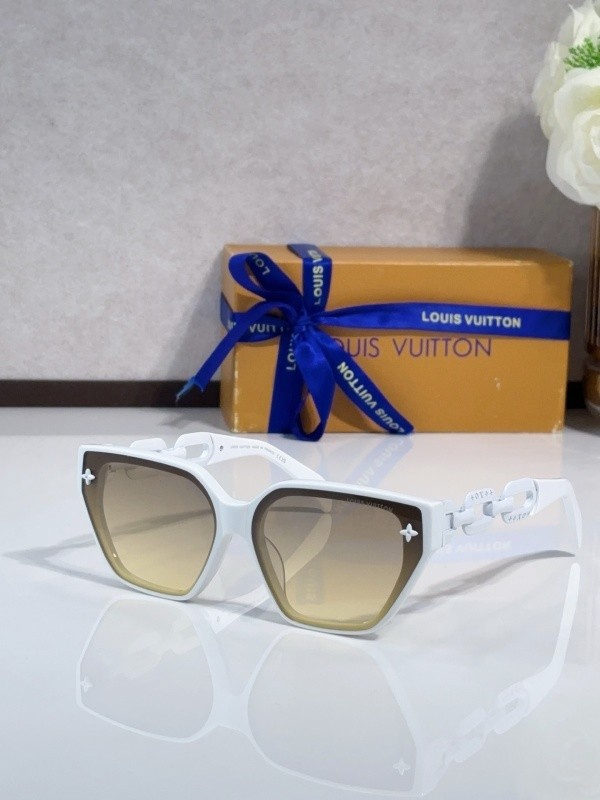 LV Sunglasses AAAA-6725