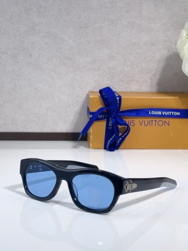 LV Sunglasses AAAA-6717