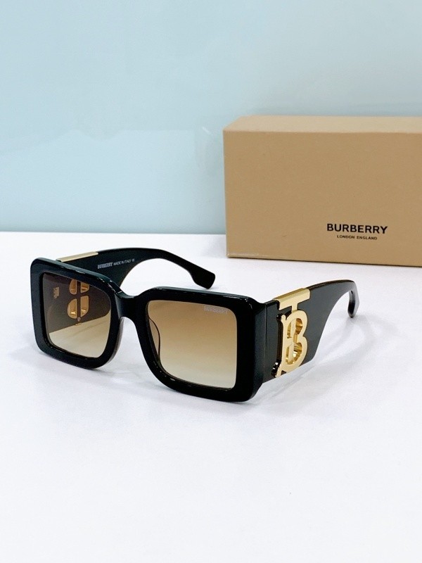 Burberry Sunglasses AAAA-3313