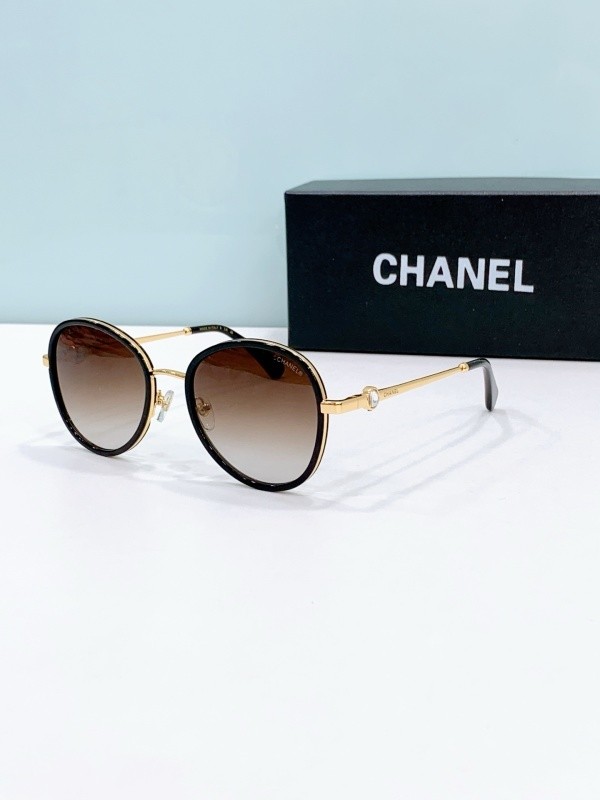 CHNL Sunglasses AAAA-5742