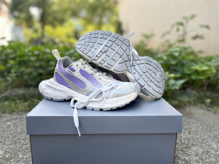 B 17FW Tripe-S High End Sneaker-672