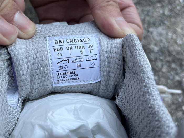 B 17FW Tripe-S High End Sneaker-672