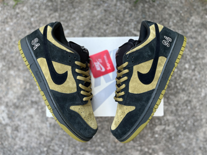 Authentic Nike SB Dunk Low Supreme 94 Camper Green