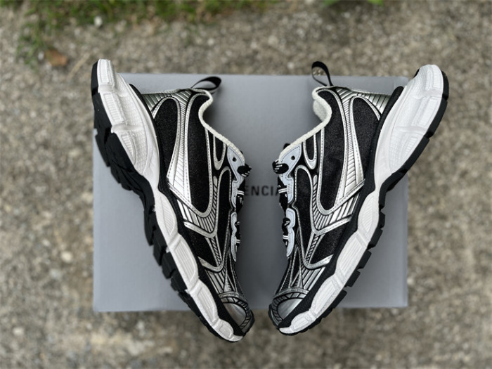 B 17FW Tripe-S High End Sneaker-673