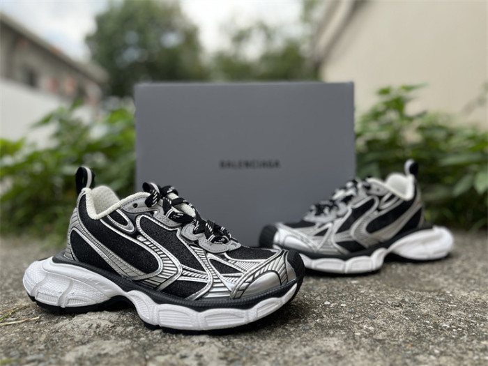 B 17FW Tripe-S High End Sneaker-673