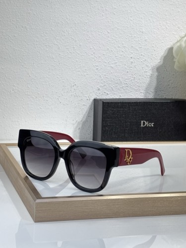 Dior Sunglasses AAAA-4213