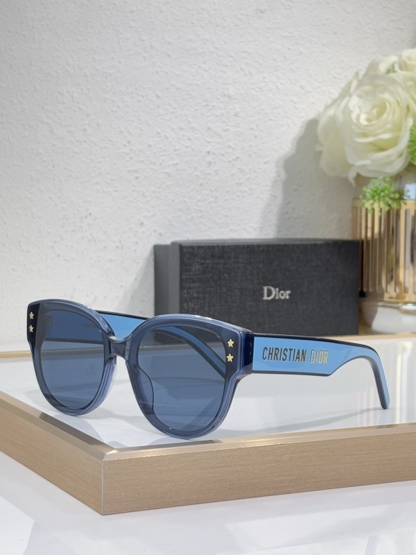 Dior Sunglasses AAAA-4195
