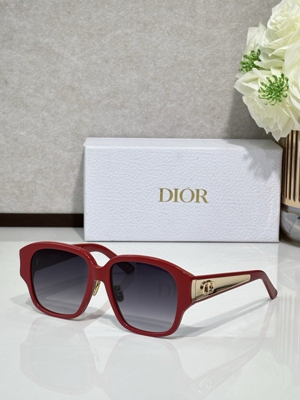 Dior Sunglasses AAAA-4059