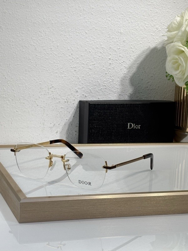 Dior Sunglasses AAAA-4032