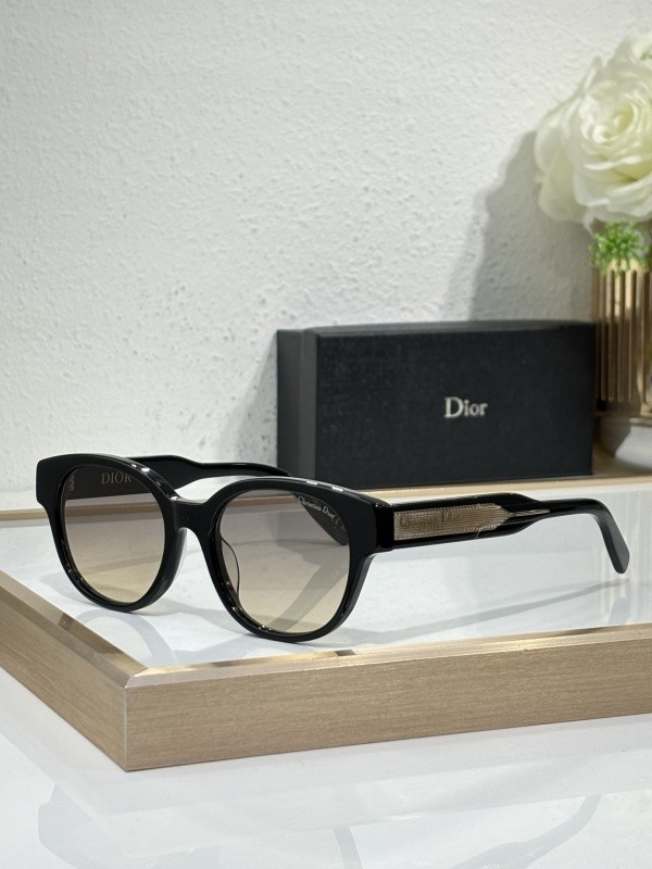 Dior Sunglasses AAAA-3954