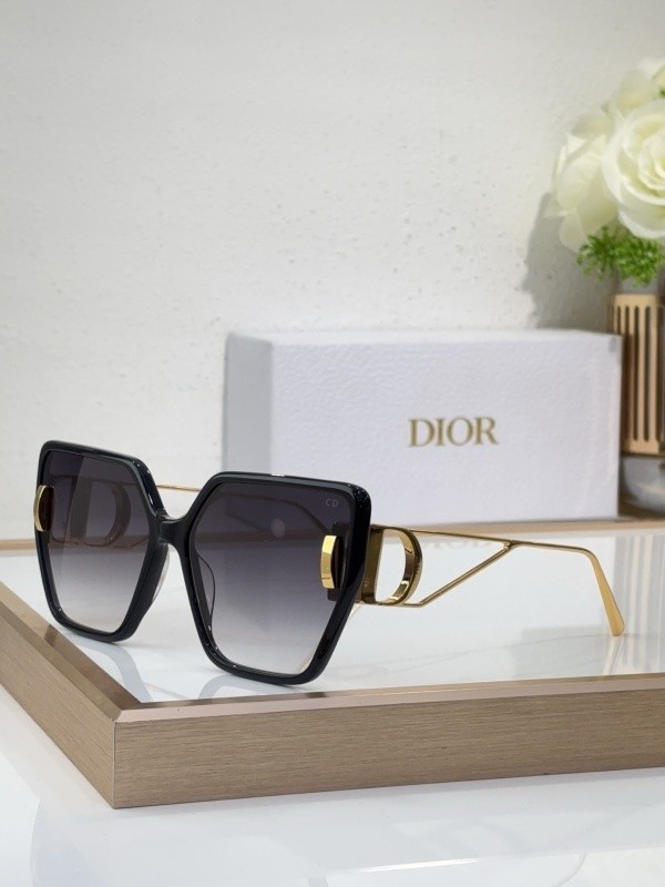 Dior Sunglasses AAAA-4254