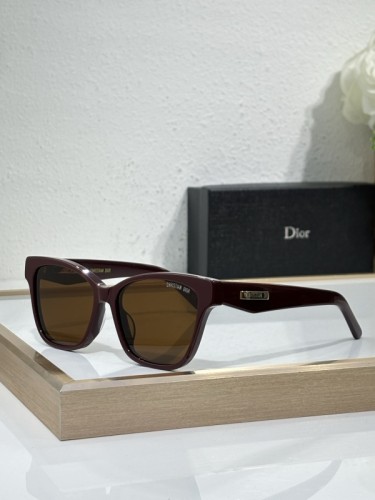 Dior Sunglasses AAAA-4139