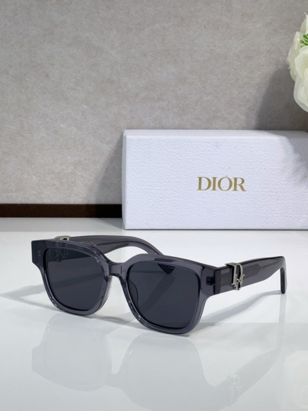 Dior Sunglasses AAAA-4180