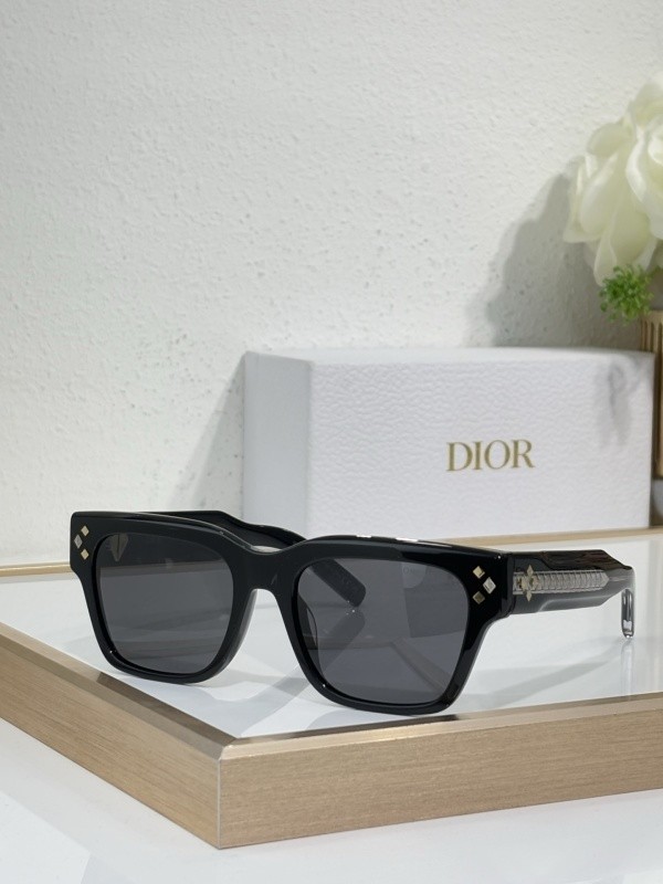 Dior Sunglasses AAAA-3899